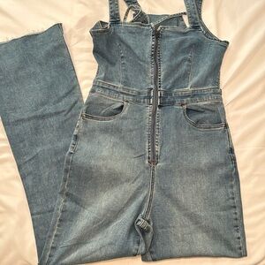 Free people Backless Overall 💙